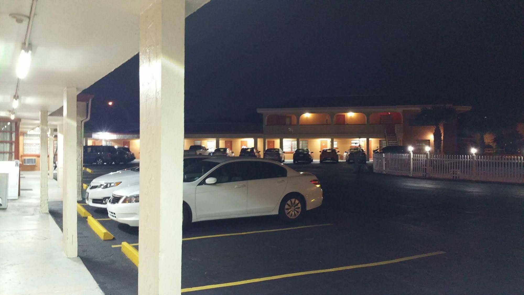 Travelers Inn - Clearwater Exterior foto